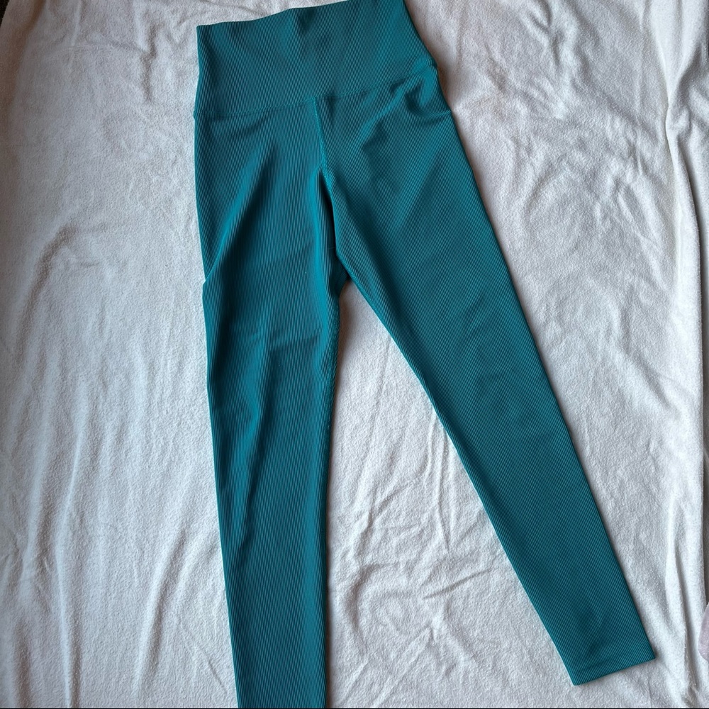 Beach Riot Sport Ribbed Ayla Leggings 🦋